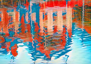 Reflets de maisons dans l'eau, Honfleur sur Han van der Staaij