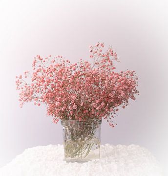 Romantisch Roze Gipskruid stilleven van Quo Fotografie