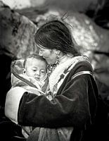 Moeder met kind in Tibet