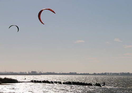 Kitesurfers
