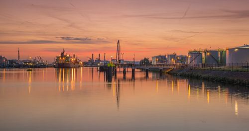 Avond zicht op industrie(2)