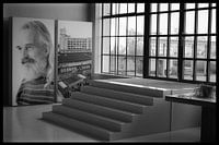 Escaliers vers la fenêtre