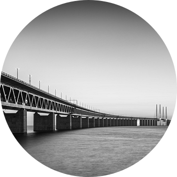 De Oresund brug in zwart-wit
