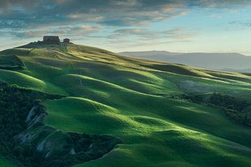 De oude boerderij van Crete Senesi, Toscane van Stefano Orazzini