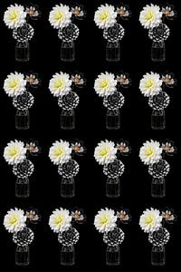 Dahlias's sur vase dupliqués