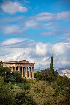 Greek temple in Athens. by Floyd Angenent