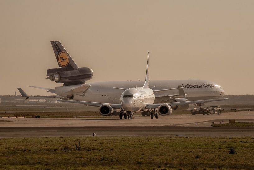 Past glories: Lufthansa Boeing 737 and MD-11. by Jaap van den Berg