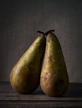 Hug Pears. by natascha verbij