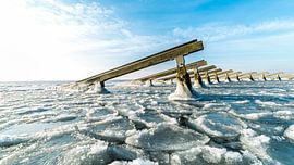 IJsvorming op de Golfbrekers bij Marken by Marco Schep