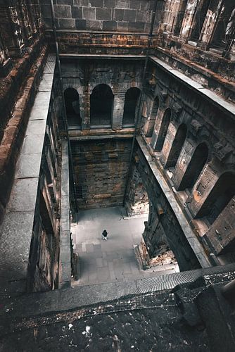 Binnenkant van de Porta Nigra | architectuur | Trier | Duitsland