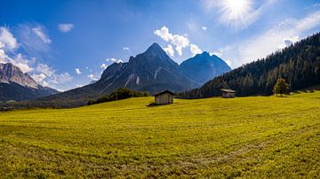 Uitzicht op de Sonnenspitze in de Tiroler Zugspitz Arena van Raphotography