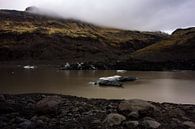 Solheimajokull Gletsjer meer Ijsland  van Leanne lovink thumbnail