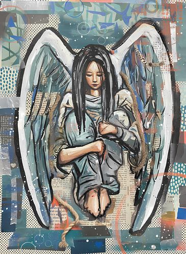 Mixed media engel met opgetrokken knieen, in blauw, beige