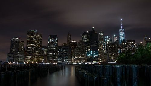 Lower Manhattan by Night von Bart van der Horst