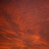 Ciel nuageux rouge feu, aurore sur Torsten Krüger
