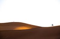 Dunes lumineuses du désert, Erg Chegaga, Maroc