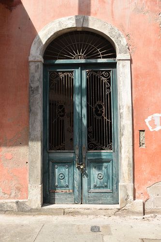 Een deur in de oude wijk
