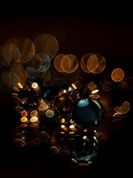 Reflexionen in der Dunkelheit von Tineketromp foto's