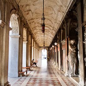 Galerij aan het Piazza San Marco in Venetië van Marco IJmker