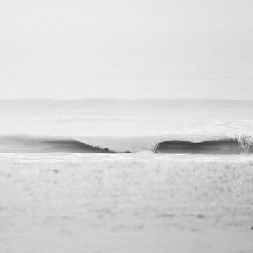 Minimal Wave by Thierry Matsaert