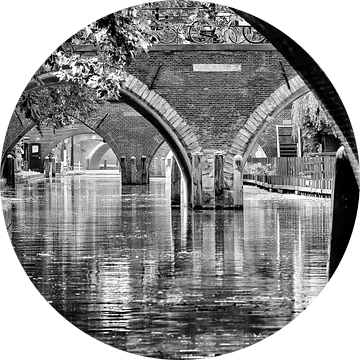 Zicht op de Hamburgerbrug, de Weesbrug, Smeebrug, Geertebrug en Vollersbrug in Utrecht gezien vanaf  van André Blom Fotografie Utrecht