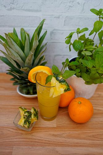 Rumcocktail met een tropisch tintje.
