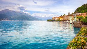 Panoramablick auf das Dorf Bellagio am Comer See