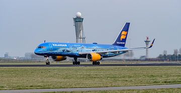 Depart Icelandair Boeing 757 with 80 years of Aviation livery. by Jaap van den Berg