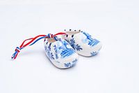 Hollandse Delfts blauw decoratieve klompjes van porselein