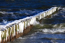 Baltic Sea with ice by Thomas Jäger