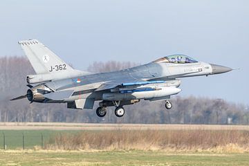 Koninklijke Luchtmacht F-16 Fighting Falcon (J-362). van Jaap van den Berg