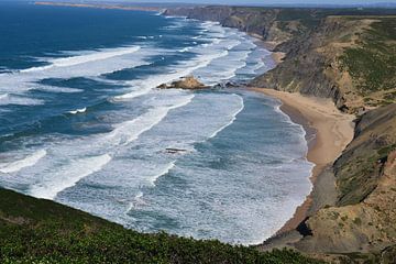 De atlantische kust van Portugal van Theo van Woerden