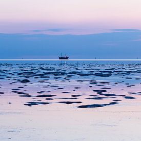 Vissersboot op de Waddenzee von Karla Leeftink