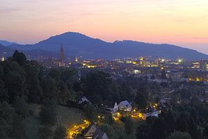 Dämmerung über Freiburg