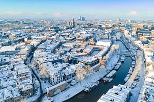 Zwolle Thorbeckegracht verschneiter Wintermorgen