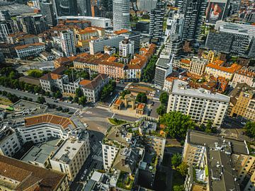 Die Stadt ist ein Dschungel, aber nicht so, wie es die Natur vorgesehen hat von Domanin photo