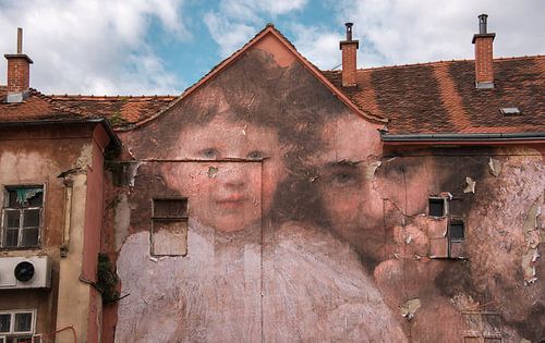 Watching you. Muurschildering, Zagreb, Kroatië