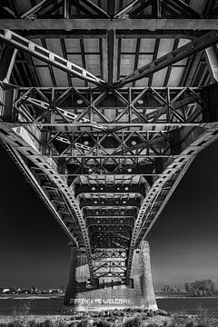 Waalbrücke Nijmegen von Vincent de Moor