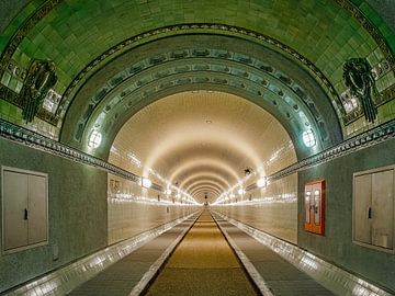 de oude Elbe-tunnel