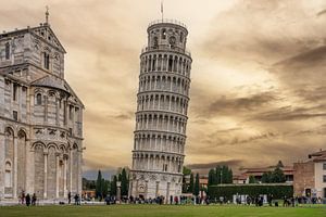 De toren en basiliek van Pisa van Ivo de Rooij