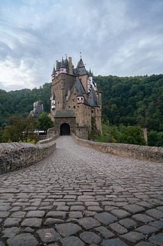 Burg Eltz sur Tim Vlielander