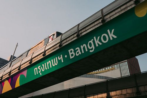 Bangkok City Pulse - Stedelijke Skytrain-architectuur