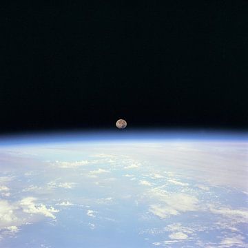 Lune sur la Terre sur Digital Universe