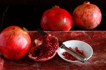 Pomegranates by Thomas Jäger