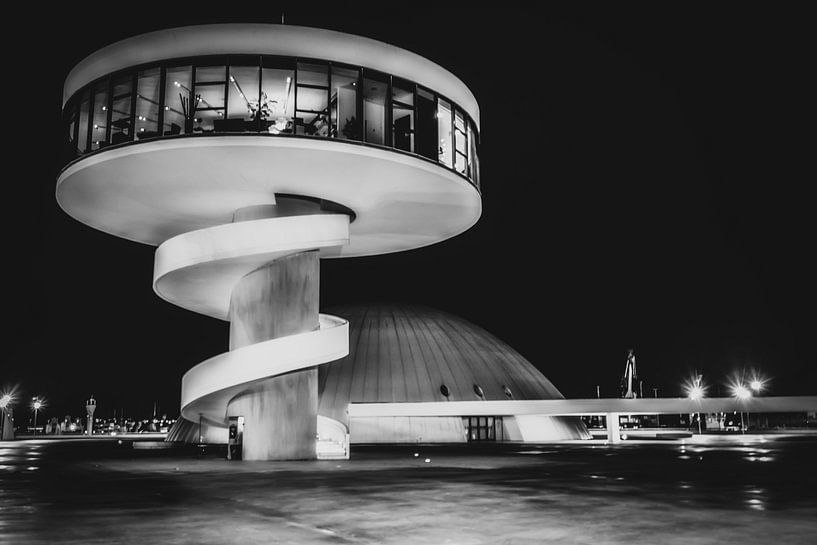 Centro Niemeyer van Mario Calma