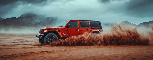 Rode Jeep Wrangler bij zonsondergang in de duinen