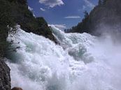 Waterval in zonlicht by Pieter Korstanje thumbnail