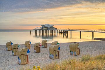 Timmendorfer Strand in the morning by Michael Valjak