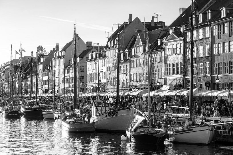 Nyhavn Kopenhagen in zwart-wit van Evert Jan Luchies
