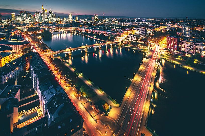 Frankfurt streets lit from above by Fotos by Jan Wehnert
